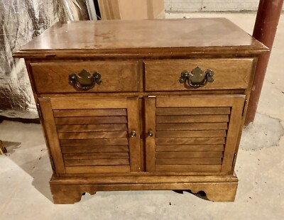 ETHAN ALLEN Heirloom Nutmeg Solid Maple Small Chest Nightstand