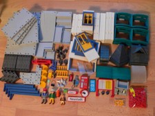 Playmobil - Eisenbahn - 4302 Bahnhof " Neustadt " - fast neuwertig
