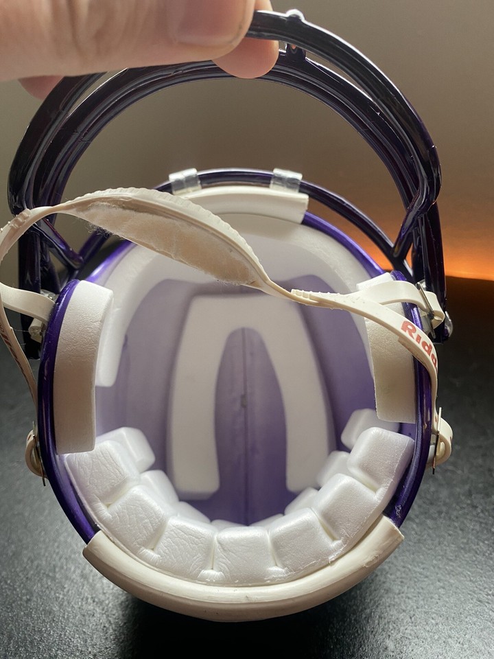 Riddell Minnesota Vikings Purple Mini Helmet 35/8" NFL Chinstrap eBay