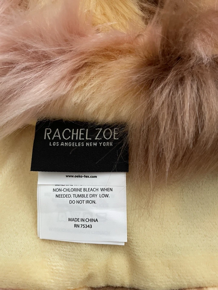 全新 Rachel Zoe 多色豪华人造毛皮毯 48 英寸 x 72 英寸几何粉色 — 第 2/4 张图片