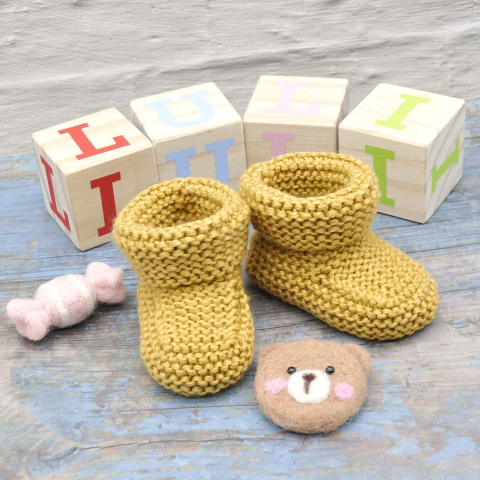 Patucos de punto para Bebé - HECHO A MANO - Imagen 3 de 4