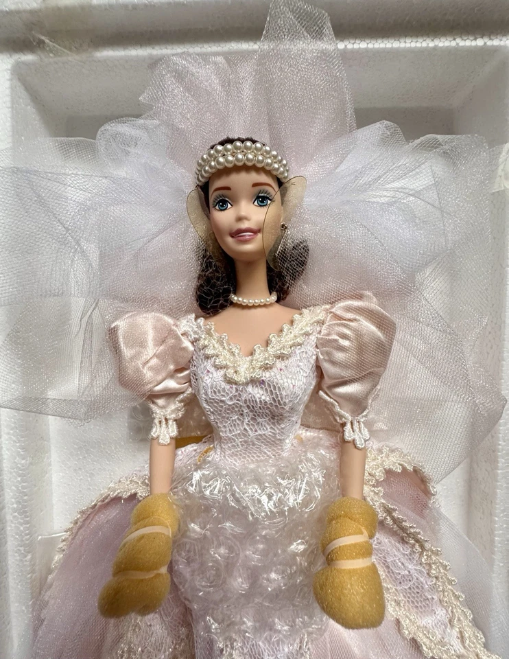芭比腮红兰花新娘瓷娃娃 16962 全新带盒 带运输盒 美泰 — 第 2/4 张图片