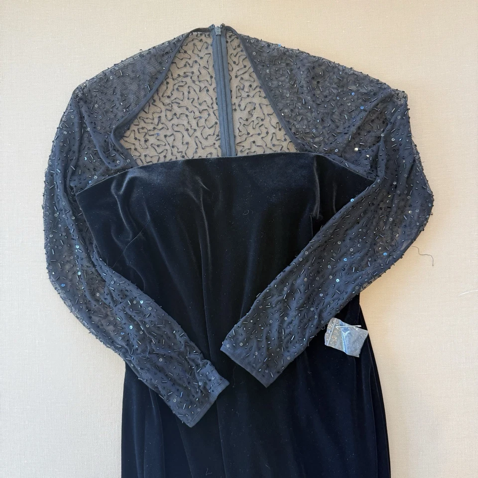 Vestido formal transparente JS Boutique veludo frisado 12 noites caprichoso preto - Imagem 3 de 4