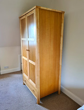 Light Wood Freestanding Wardrobe, 2 Hinged Doors, Hanging Rail, 1 Drawer