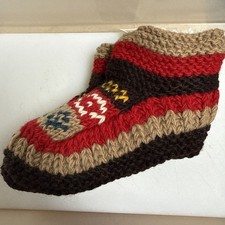 Knitted Sherpa Lined Nepal Socks Red and Brown One Size