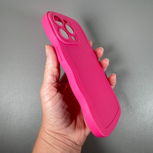 Case for iPhone 15 Pro Max - Pink Pop | Wavy Edges | Slim Contoured Grip - Photo 4 sur 17