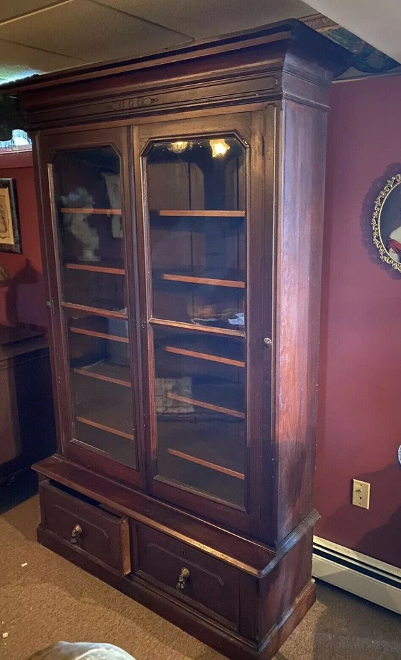 Antique Victorian Double Door Victorian Walnut Bookcase - Image 2 of 4