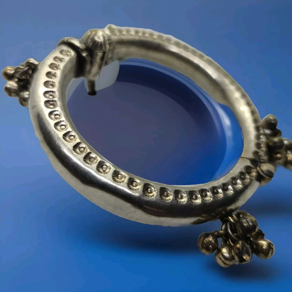 bracciale Argento tibetano donna. Apribile diametro interno 6cm. - Immagine 2 di 4