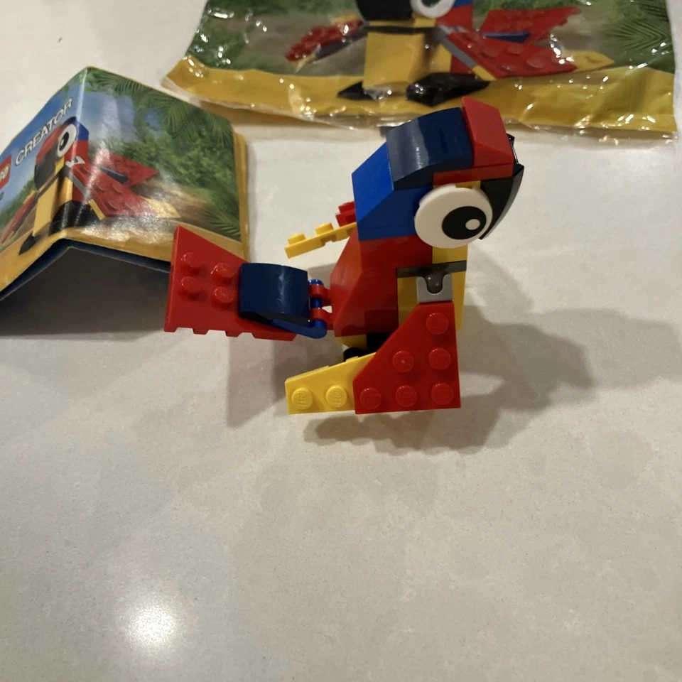 LEGO Creator 30472 Parrot, photo 4 of 5