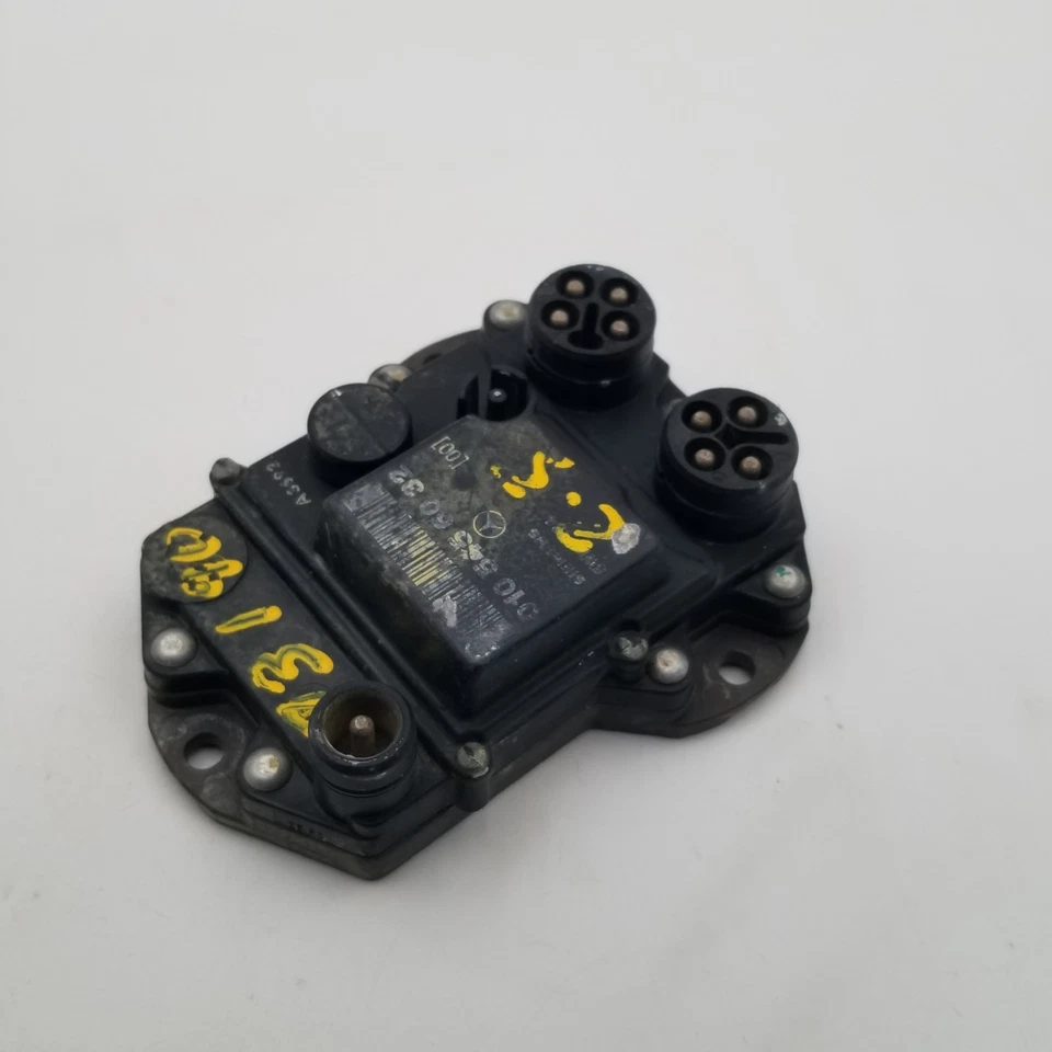 1984 - 1993 MERCEDES BENZ OEM W201 190 190E IGNITION CONTROL MODULE 0105456032 - Image 3 of 4