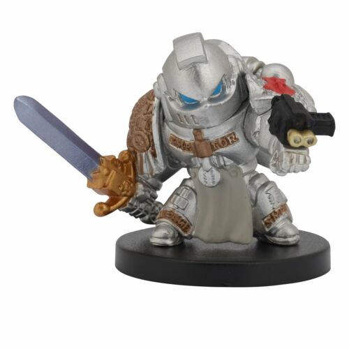 Chào mừng đến với mảnh đất Warhammer 40k, nơi mà đồ chơi chibi Grey Knight Bandai được phát hành với chất lượng nghệ thuật hoàn hảo. Đắm mình trong thế giới của sự khủng hoảng và chiến tranh để trải nghiệm đầy hứng khởi.