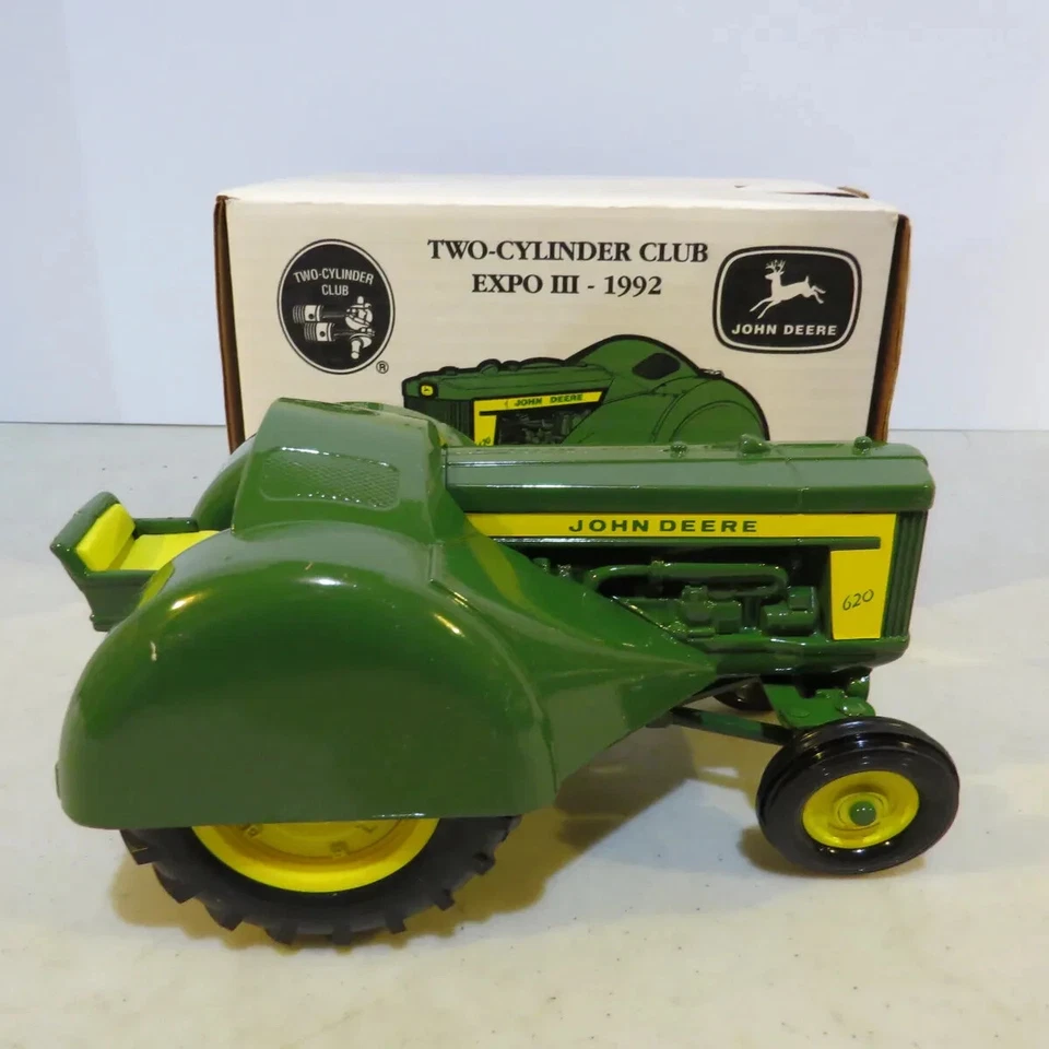 Ertl John Deere '57-"60 620 Orchard Tractor 2Cyl Club Ltd Ed 1/16 JD-567810YA-B2 - Image 3 of 4