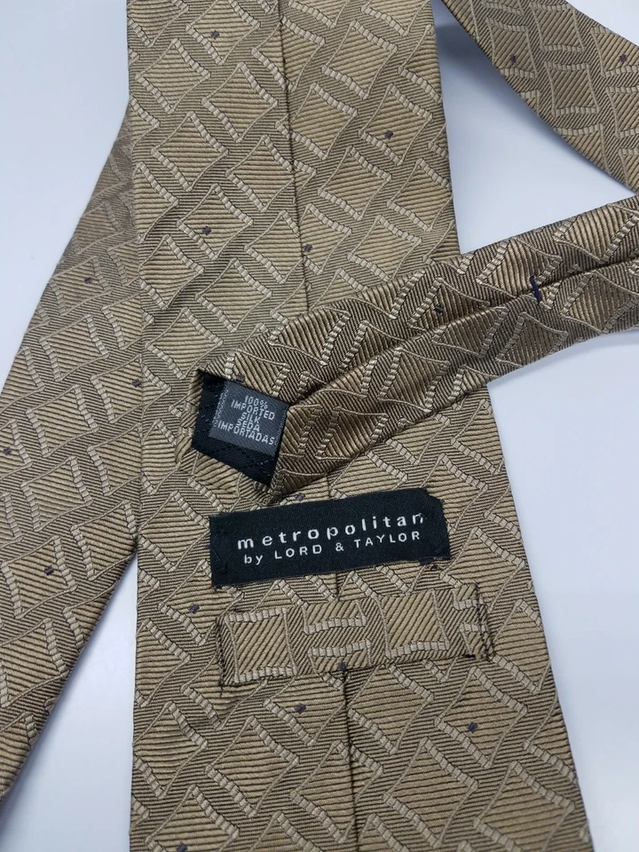 Corbata de seda Lord & Taylor marrón lisa geométrica para hombre 56,5 x 4 Foto 4 de 4