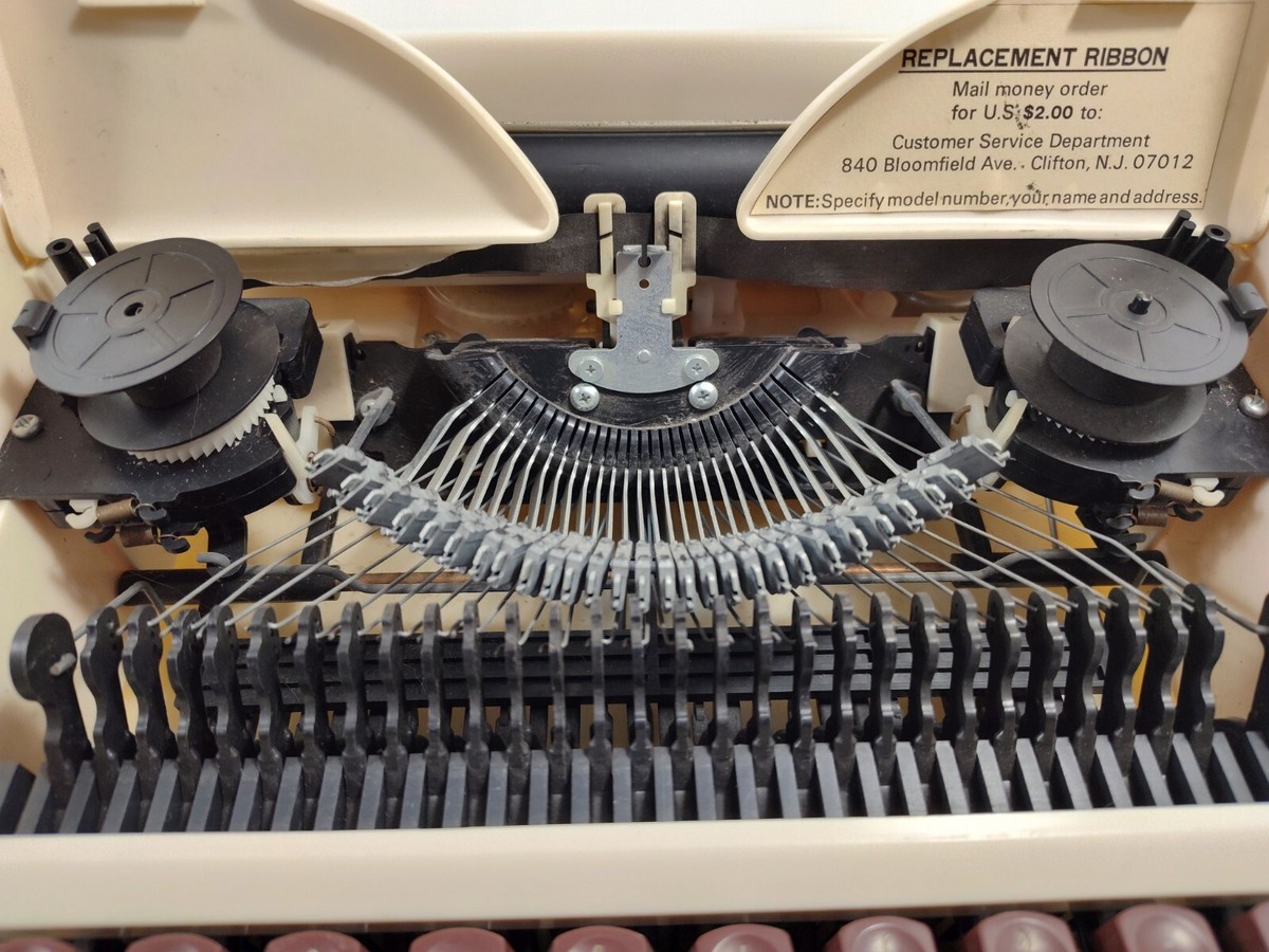 Vintage Typewriter Easy Write 300 Kids (Untested) Japan | eBay