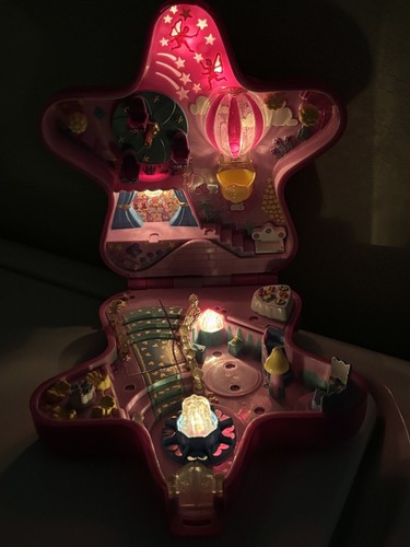 VINTAGE 1993 POLLY TASCHEN FAIRYLIGHT WONDERLAND KOMPLETTE FUNKTIONEN 3 PUPPEN - Bild 11 von 14