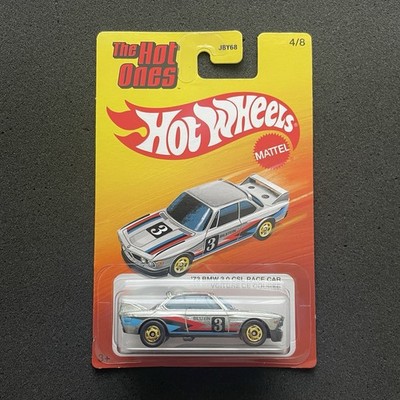 Hot Wheels The Hot Ones '73 BMW 3.0 CSL Race Car Modell silber