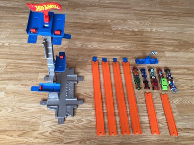 Hot Wheels 5-Lane Tower Set With Metres Of Track And 10 Hot wheel Cars  UK