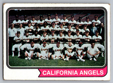 1974 Topps #114 California Angels Team Card W/Nolan Ryan & Frank Robinson