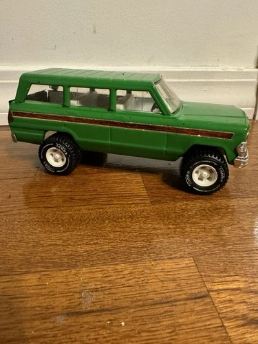 Vintage Tonka 70’s JEEP WAGONEER 53078 PRESSED STEEL GREEN USA