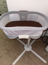 Halo Bassinest Swivel Sleeper Bedside Bassinet Removable Bed