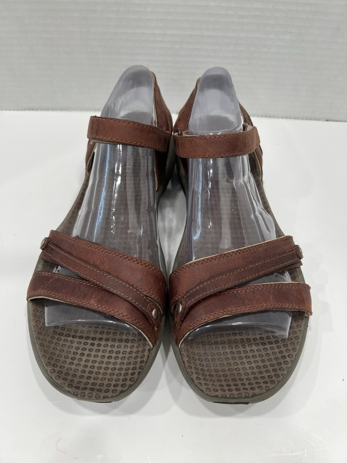 Sandali Merrell Dahlia con cinturino regolabile da donna in pelle marrone usati in ottime condizioni US 9