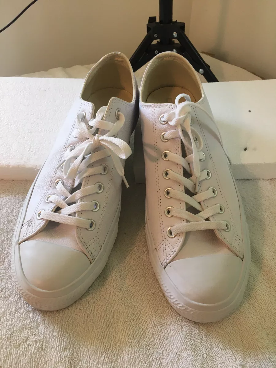 Converse Chuck Taylor All Star White Leather Gum Sole Shoes Men s 10 Women s 12