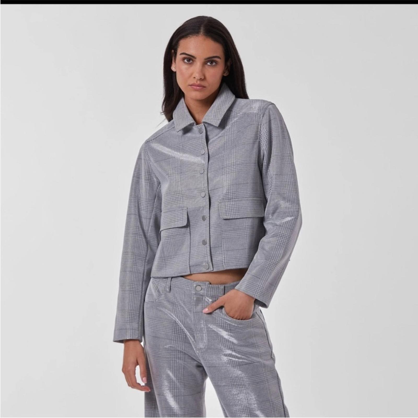 Noli Cropper Button Down Plaid Jacket - image 2