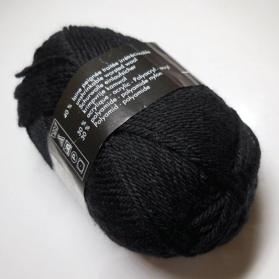 7 pelotes fil tricot Bergère de France Idéal Sport noir rouge 50 g France N5466 - Photo 2/4