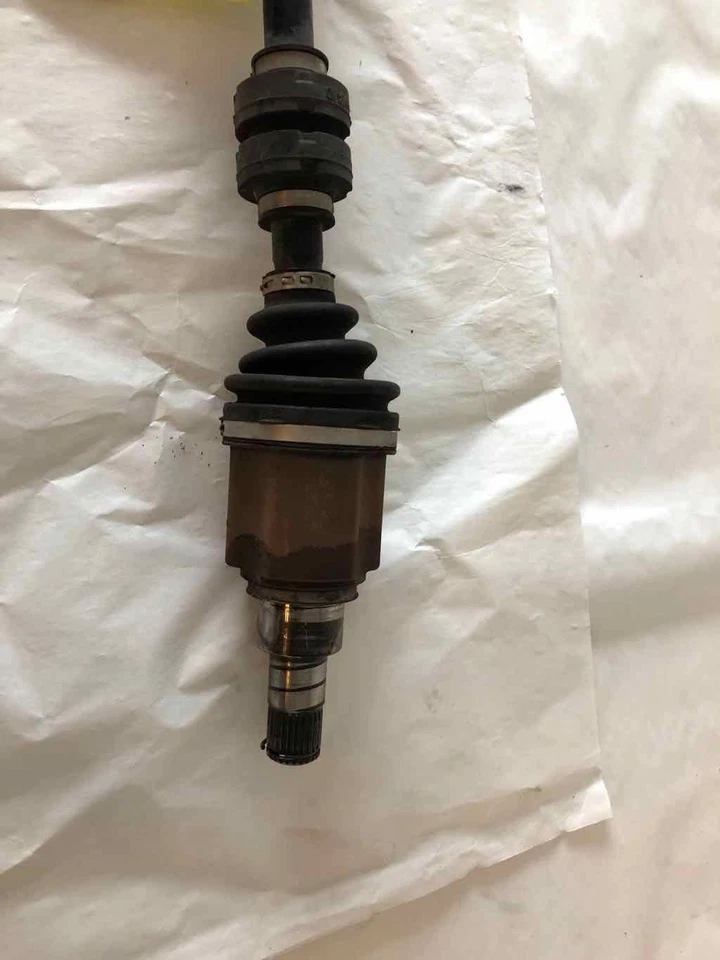 2012 - 2019 Nissan Versa Note conjunto de eixo dianteiro CV lado esquerdo do motorista LH - Imagem 3 de 4