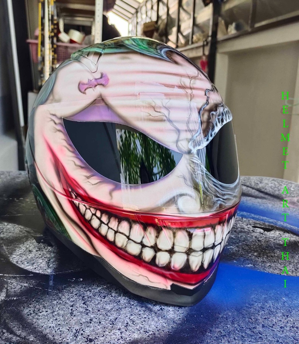 custom joker motorcycle helmet The Batman The Dark Night Clown Airbrush Helmet Carbon fibre Weight Joker Custom Paint Helmet Motorcycle