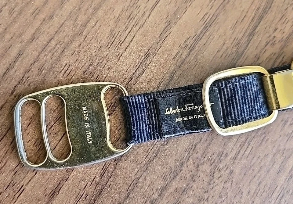 Cinturón De Colección Salvatore Ferragamo Vara Cinta Hebilla Cadena Dorado Negro Talla S 28" Foto 4 de 4