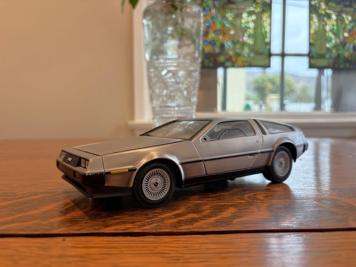 Sunstar Back to the Future 1:18 Scale Diecast & Toy Vehicles for