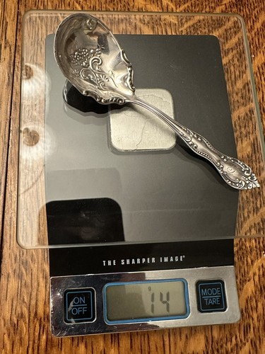 Baker Manchester Sterling Silver Berry Serving Spoon 14 g - Picture 9 of 11