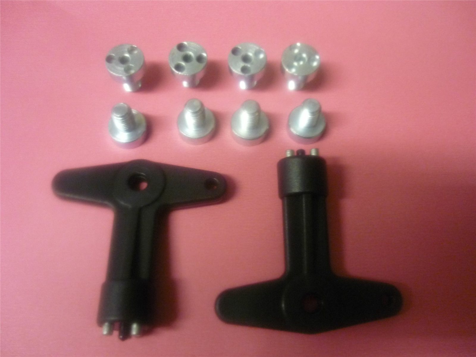 FOR VAUXHALL Corsa Astra Combo alloy wheel centre cap screws bolts with