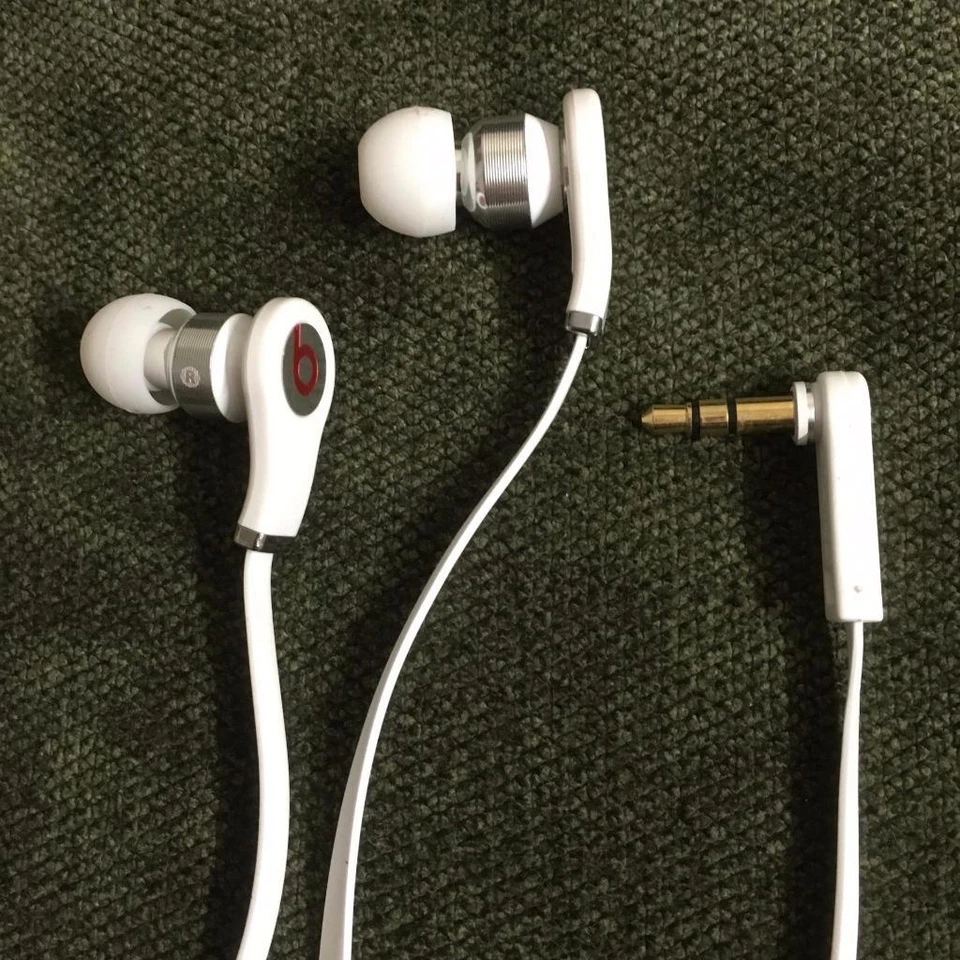 Beats by Dr. Dre Tour Auriculares Intrauditivos Auriculares Auriculares con Accesorios Foto 3 de 4