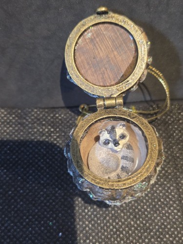 Katherine's Pinecone Surprise Hinged Box RACOON Christmas Ornament