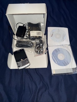 BlackBerry Curve 8330 Silver Phone (Verizon)