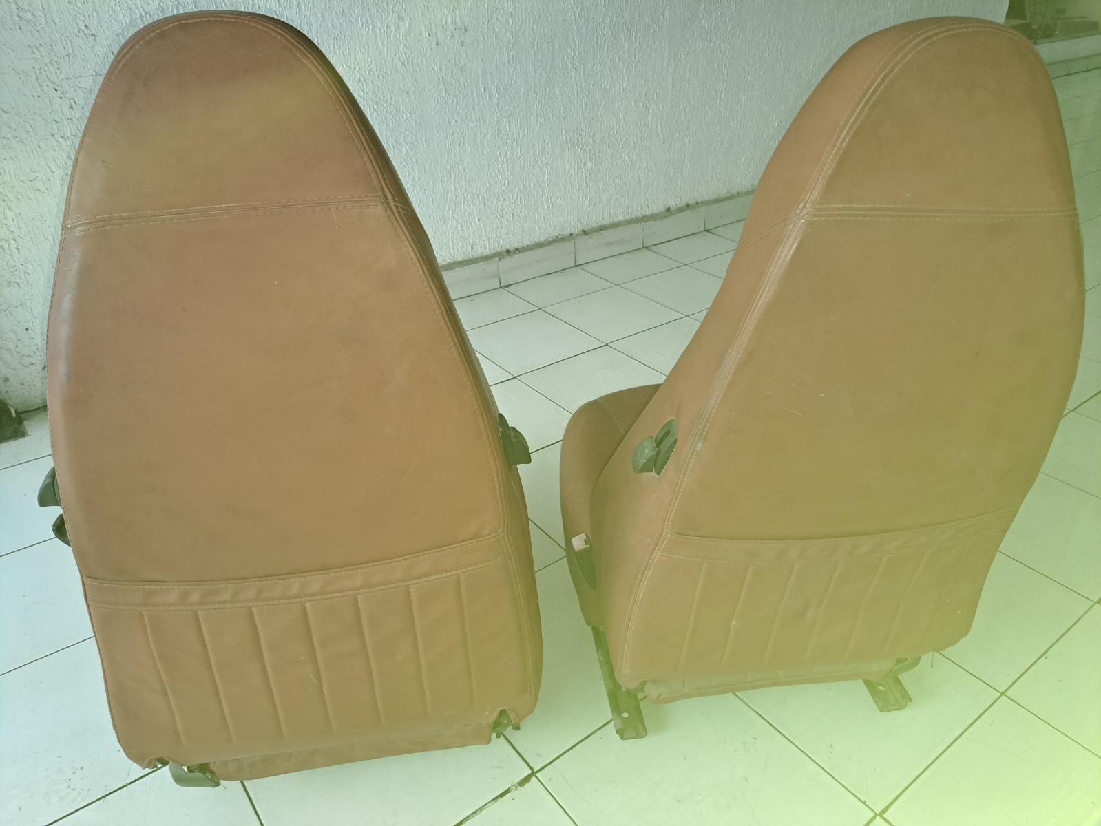 maserati leather seats