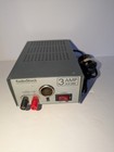 Radio Shack Alimentation Régulée 22-504 13,8 Volts 3 Ampères DC Sortie 120V Entrée