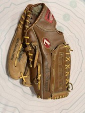 Louisville Slugger HBG9 13.5" Player Series The Softballer Baseball Glove RHT