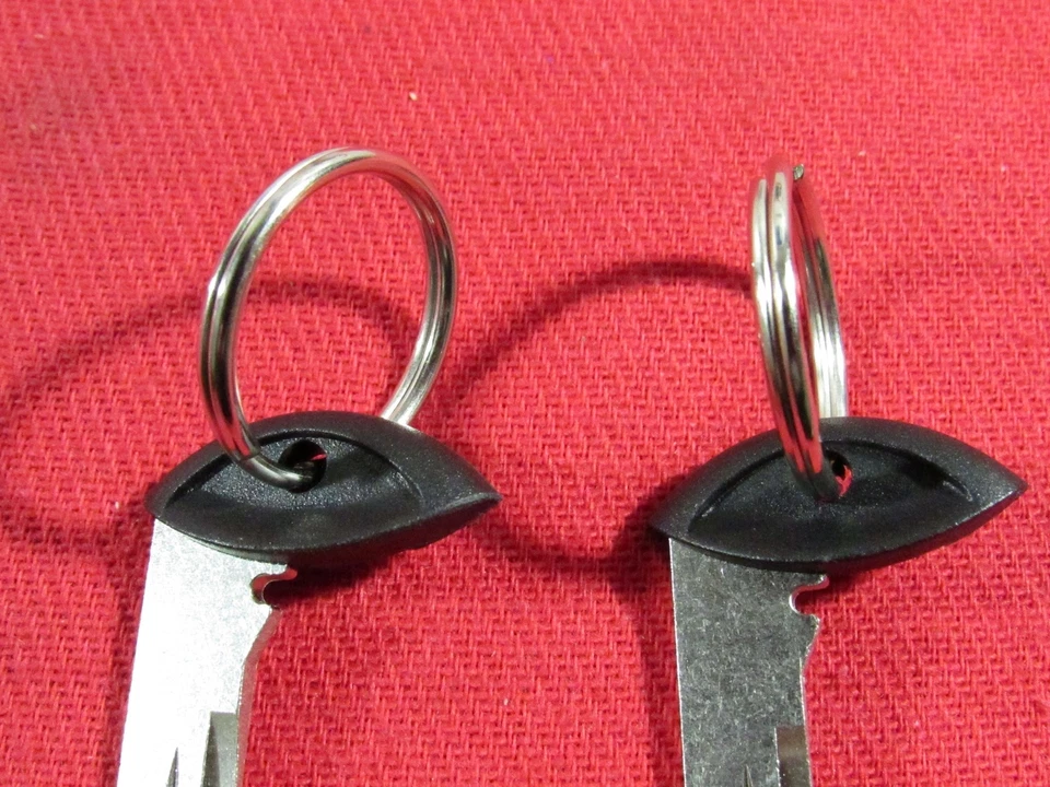 Llave de entrada de puerta de emergencia Dodge Ram Chrysler Jeep en blanco sin cortar 2 piezas nuevo OEM MOPAR Foto 3 de 4