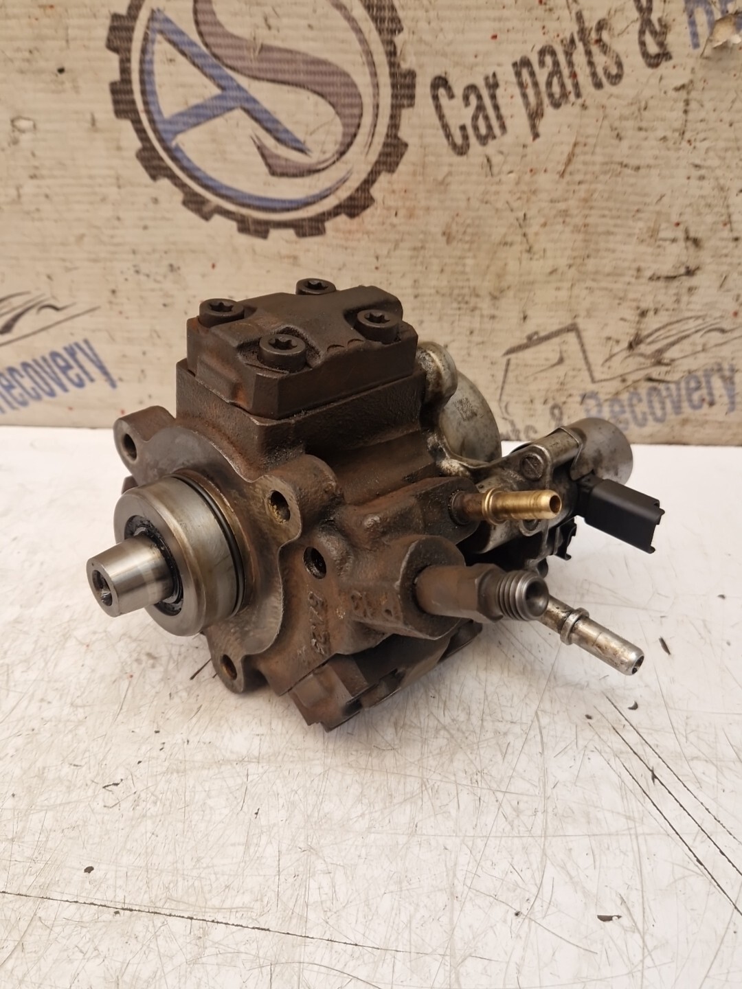 Genuine Ford Fuel Injection Pump 2086553 for sale online | eBay