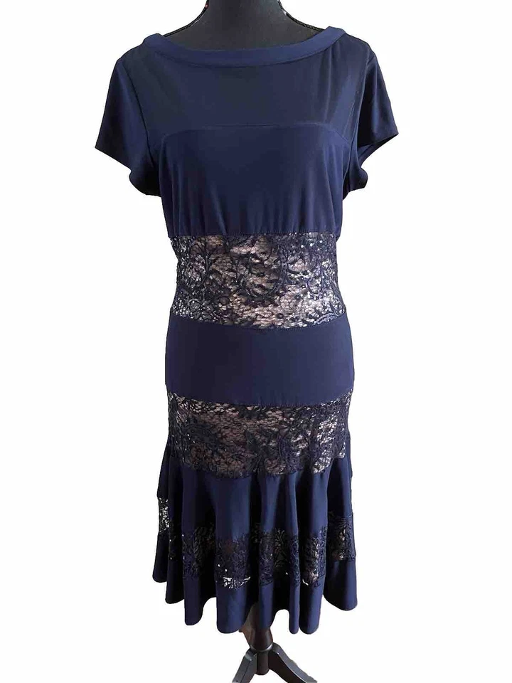 "Vestido de malla azul R&M Richards encaje en capas, lentejuelas forrado a rayas talla 14 busto 42""" Foto 4 de 4