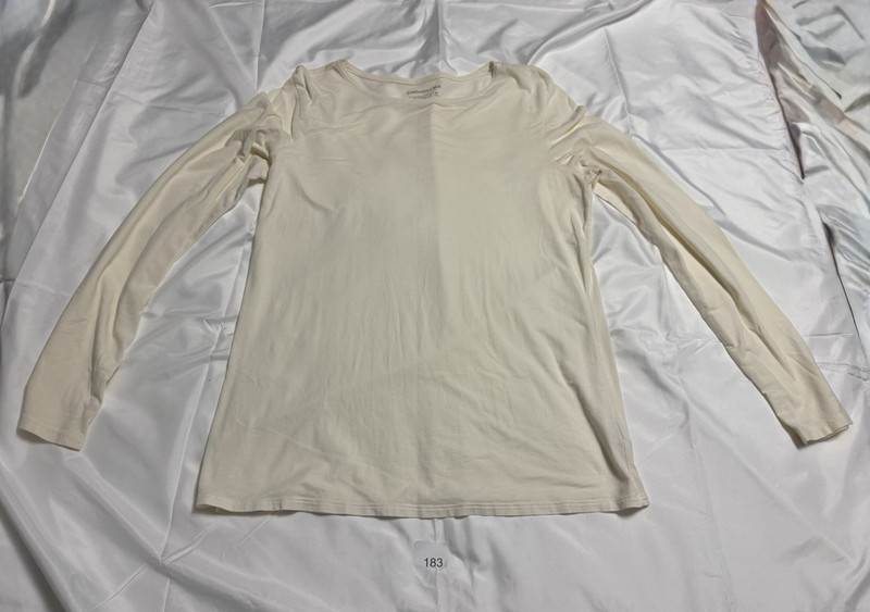 Coldwater Creek Women's M Beige Solid Long Sleeve Crew Neck Knit Top