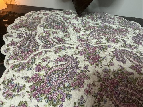 April Cornell Placemats Set 4 Purple Paisley Quilted Cotton Oval Scallop & Mats - Picture 2 of 10