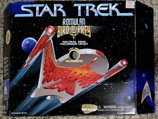 STAR TREK ROMULAN BIRD-OF-PREY NEUTRAL ZONE INCURSION CRAFT WITH LIGHTS SOUNDS
