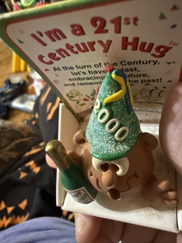 The Hug Factory - Picture 17 of 17