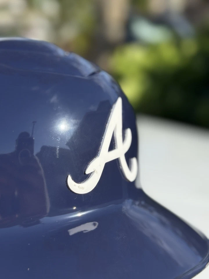 ATLANTA BRAVES CUSTOM RAWLINGS COOLFLO BATTING HELMET - Image 3 of 4