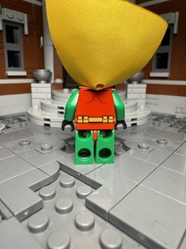 LEGO Batman 2006 Robin Minifigure 7783, 7885 Excellent Condition!