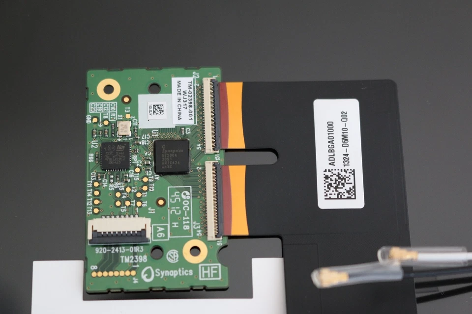 New RZ09-0093 Razer Edge Pro Gaming Tablet LCD TouchScreen LG LP101WH4 (SL) (P1) - Image 3 of 4